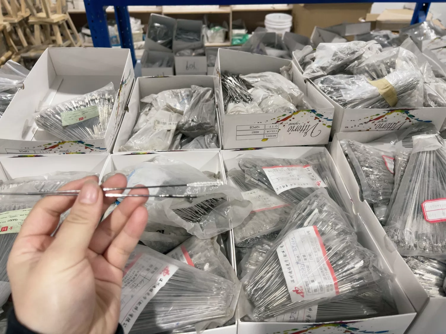 Accessories Handling